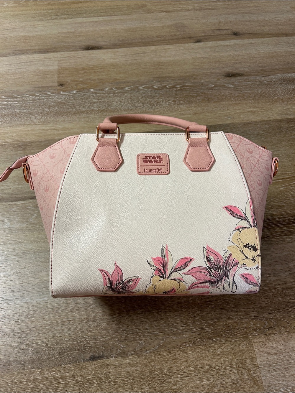 Loungefly Pink Princess Leia Purse - Picture 3 of 10